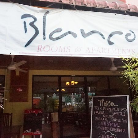 Blanco Room And Apartment Ao Nang Bagian luar foto