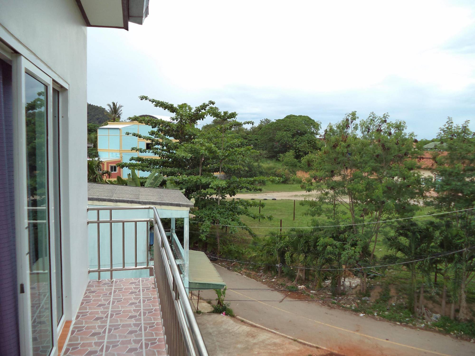 Blanco Room And Apartment Ao Nang Bagian luar foto